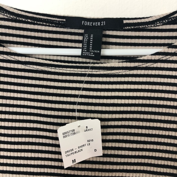 ✨NWT Forever 21 Long Sleeve Dress✨ - Picture 4 of 4